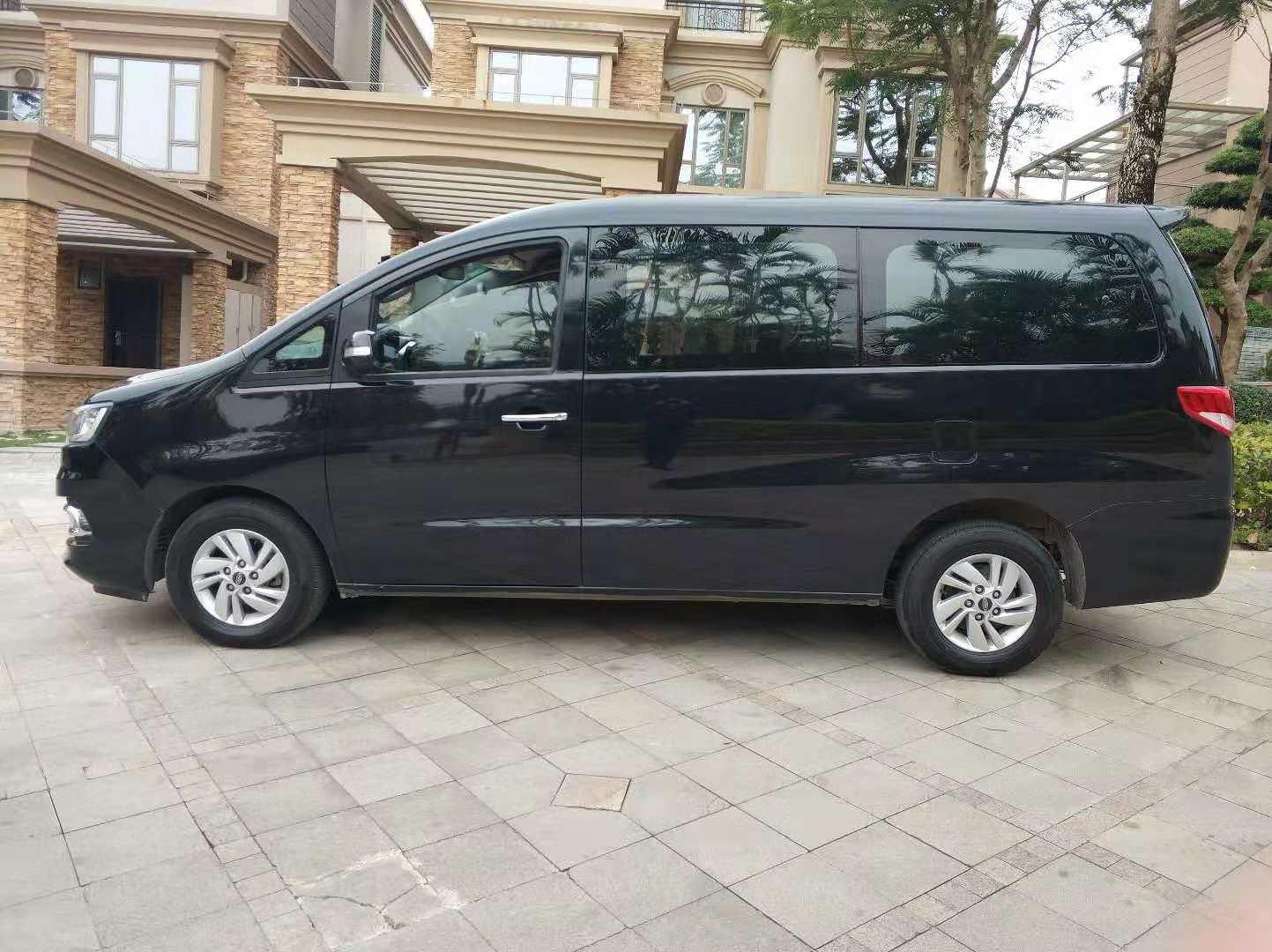 遗体运输车