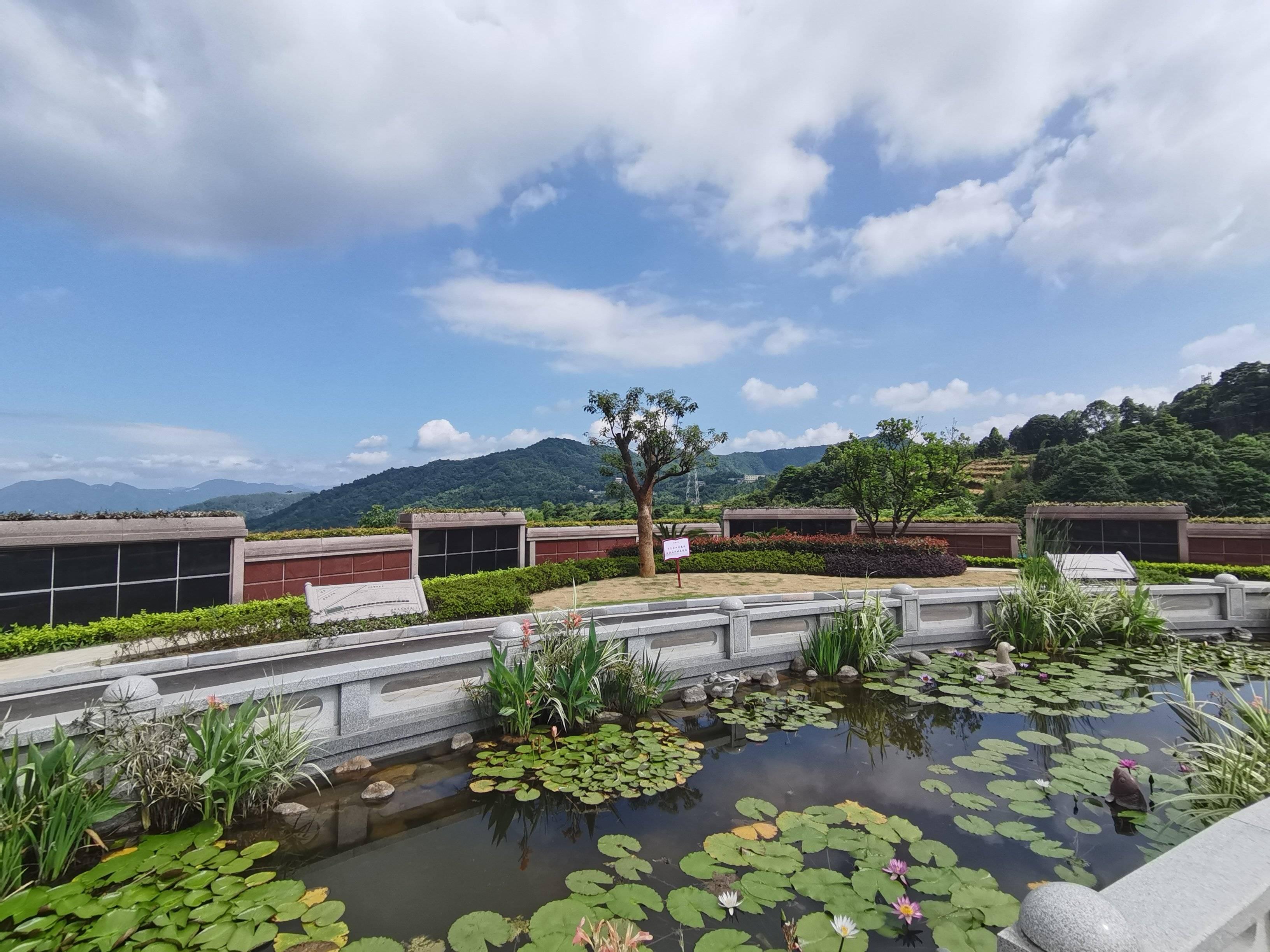 陵园墓地
